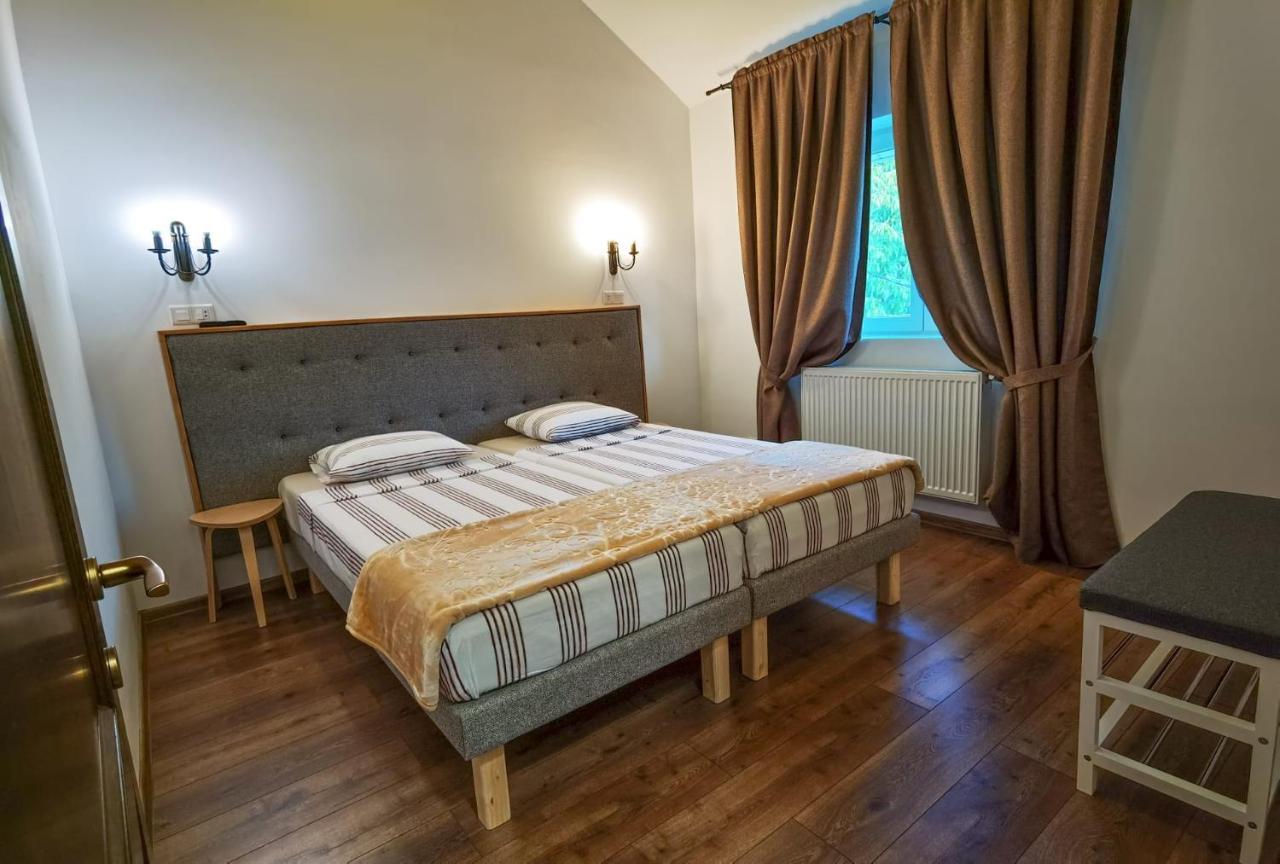 Apartament 2 Camere - Casa Divertis Buzau Luaran gambar